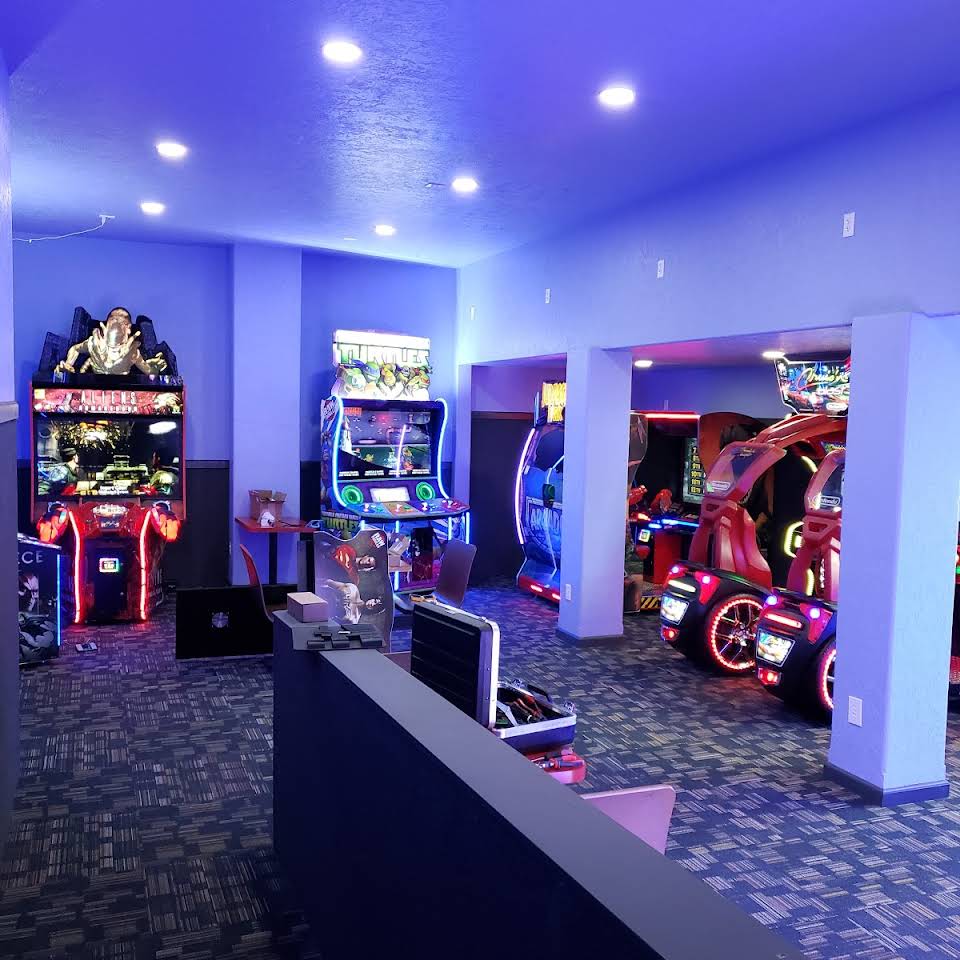 Arcade games inside Joe and Dee's Family Fun Center